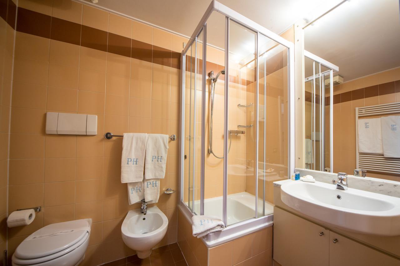 Piazzi House Aparthotel Sondrio Buitenkant foto