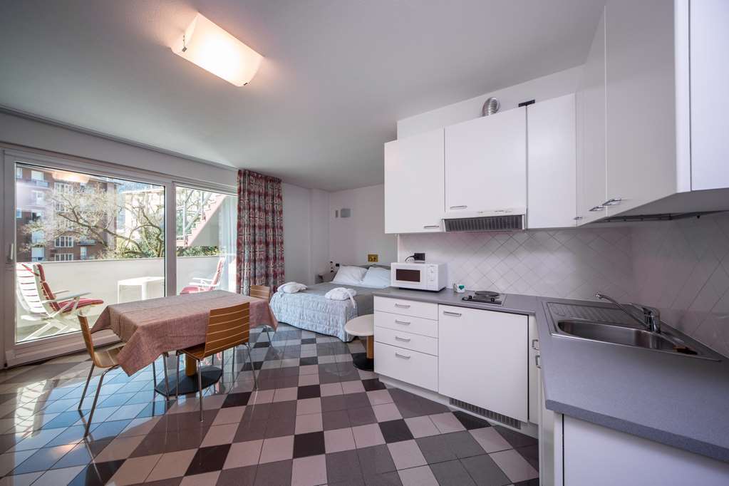 Piazzi House Aparthotel Sondrio Kamer foto