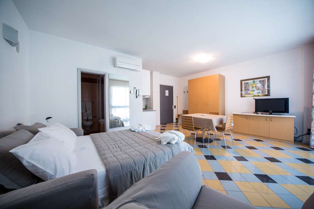 Piazzi House Aparthotel Sondrio Kamer foto